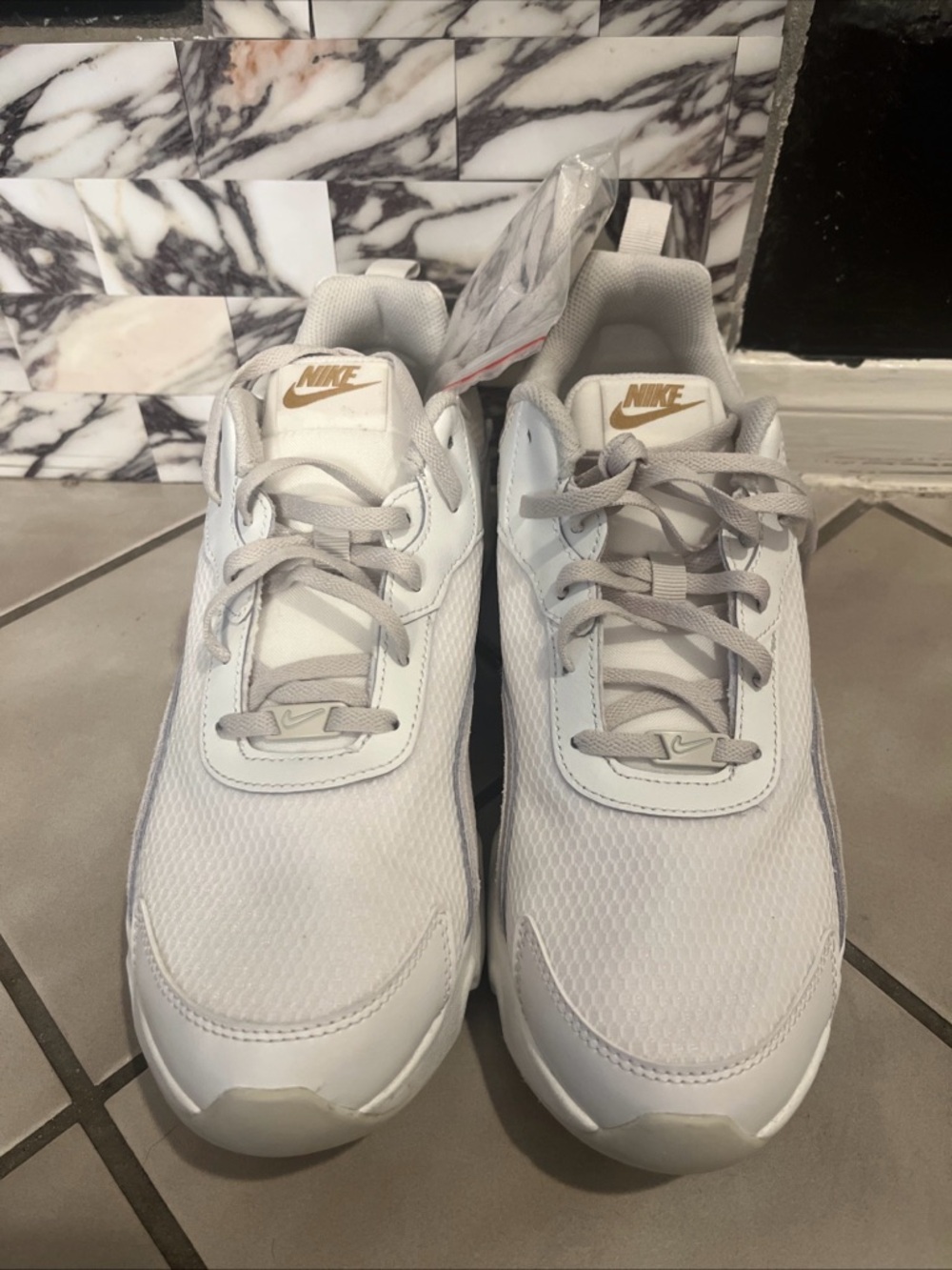 NEW Nike Ryz 365 2 ‘Summit White Metallic Gold’ CU4874-102 Women’s Size 12